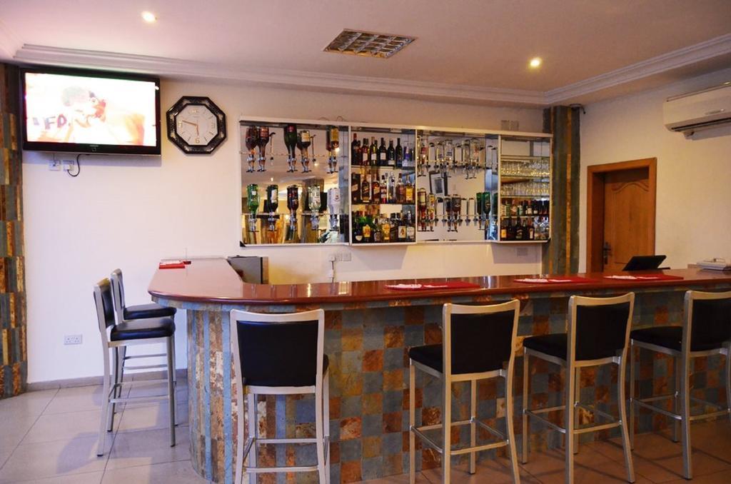 אקרה Mensvic Grand Hotel מראה חיצוני תמונה